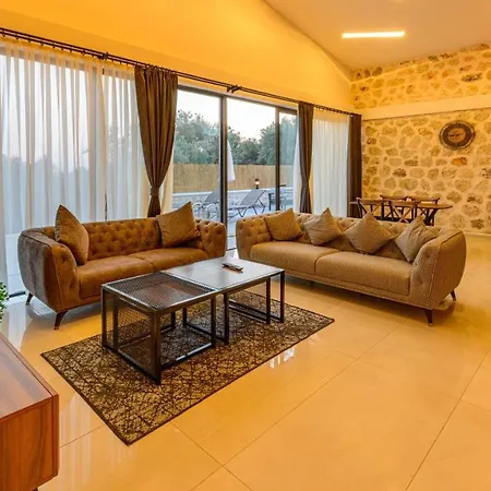 Zen - 2 Bedroom With Jacuzzi In Kalkan Caykoey * كاس