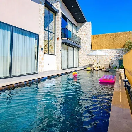 Zen - 2 Bedroom With Jacuzzi In Kalkan çayköy